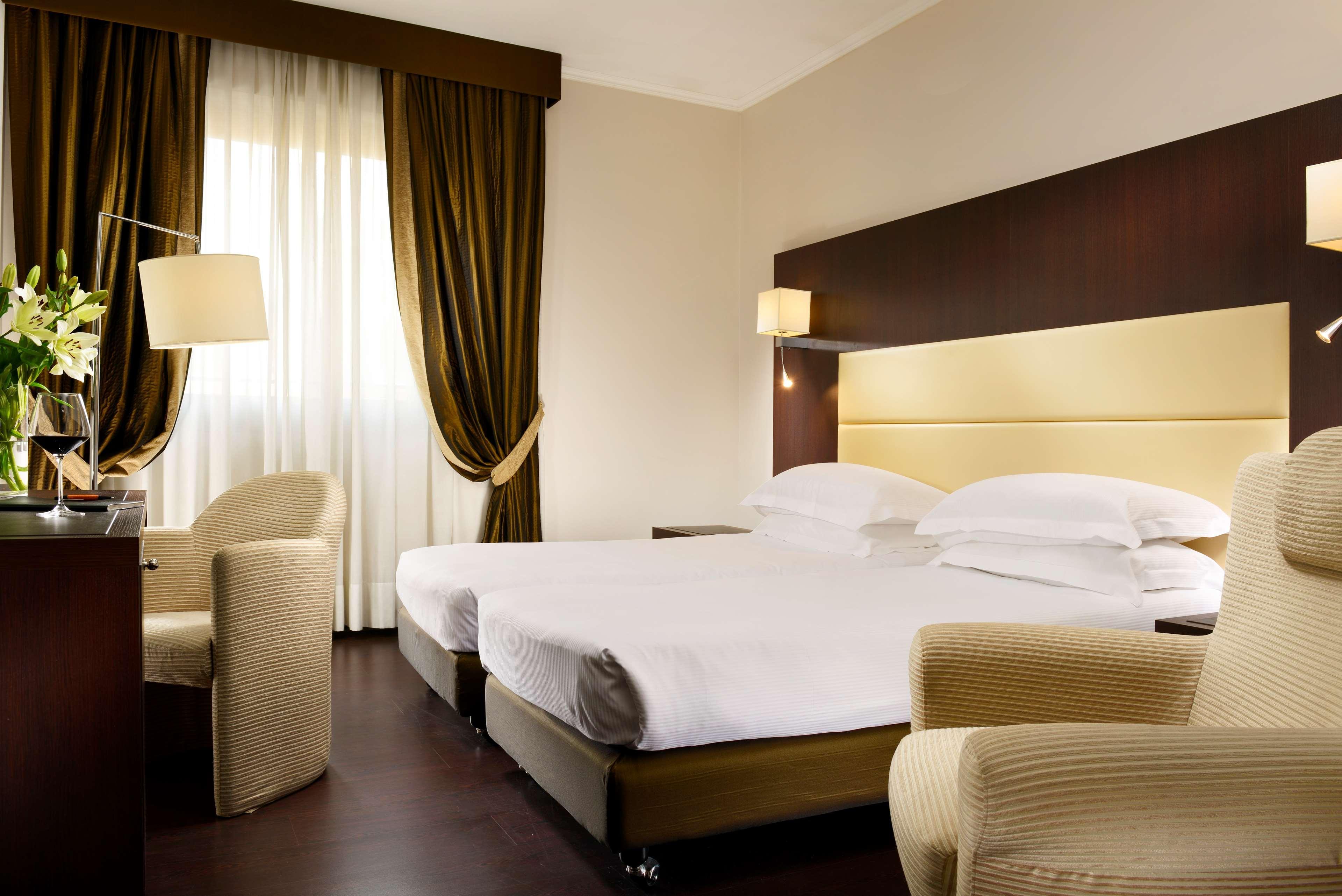 Fh55 Grand Hotel Palatino Ρώμη Εξωτερικό φωτογραφία